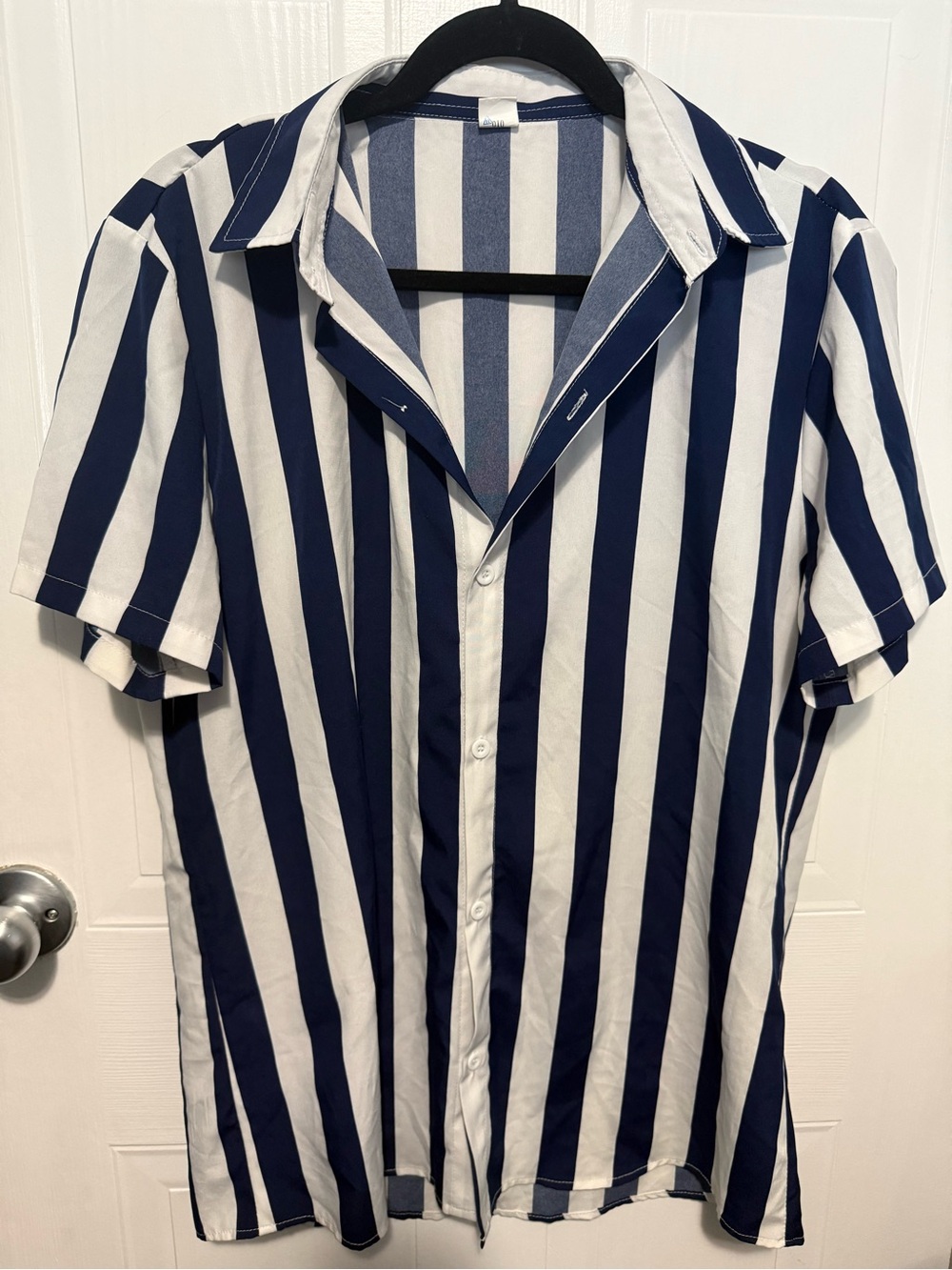 Men's Navy and White Vertical Stripe Short-Sleeve Shirt